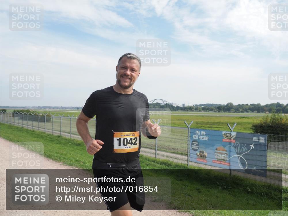 08.09.2024 - Airport Race Miley Keyser http://msf.ph/oto/7016854 08.09.2024 12:38:32 Laufen OLYMPUS, DIGITAL, CAMERA meine-sportfotos.de