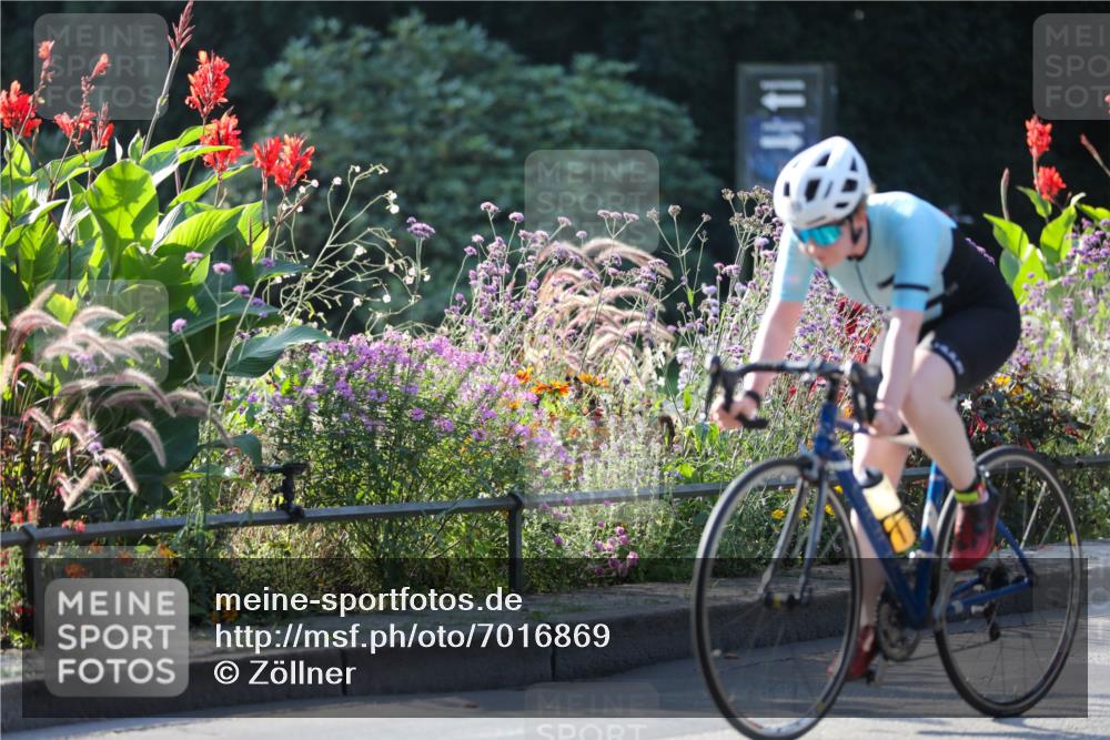 08.09.2024 - Stadtparktriathlon Zöllner http://msf.ph/oto/7016869 08.09.2024 09:42:28 Radfahren 159 meine-sportfotos.de