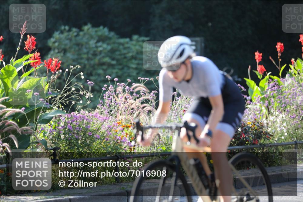 08.09.2024 - Stadtparktriathlon Zöllner http://msf.ph/oto/7016908 08.09.2024 09:42:51 Radfahren 146, 152, 166, 180 meine-sportfotos.de