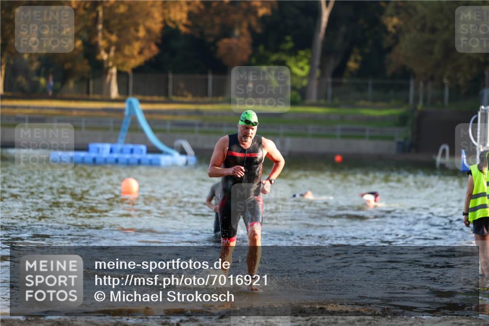08.09.2024 - Stadtparktriathlon Michael Strokosch http://msf.ph/oto/7016921 08.09.2024 08:48:49 Schwimmen 16, 42 meine-sportfotos.de
