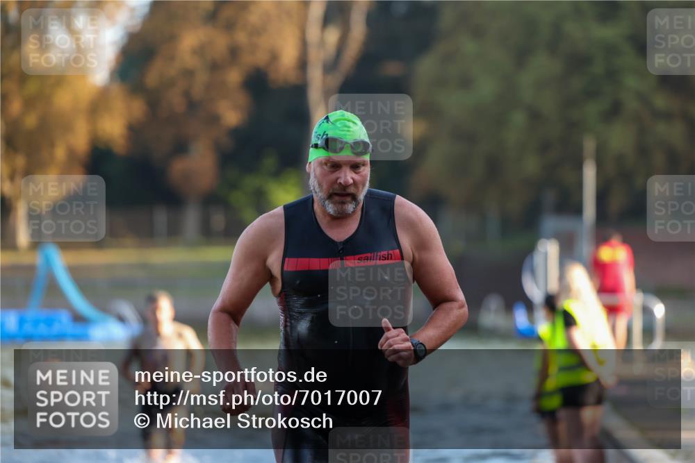 08.09.2024 - Stadtparktriathlon Michael Strokosch http://msf.ph/oto/7017007 08.09.2024 08:48:53 Schwimmen 16, 42 meine-sportfotos.de