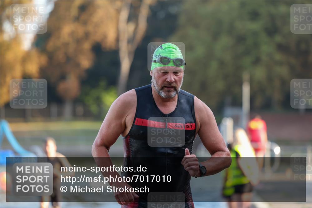 08.09.2024 - Stadtparktriathlon Michael Strokosch http://msf.ph/oto/7017010 08.09.2024 08:48:53 Schwimmen 16, 42 meine-sportfotos.de