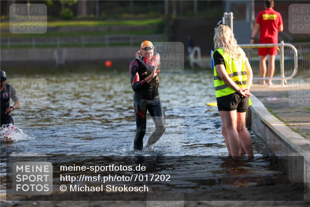 08.09.2024 - Stadtparktriathlon Michael Strokosch http://msf.ph/oto/7017202 08.09.2024 08:49:12 Schwimmen 88 meine-sportfotos.de