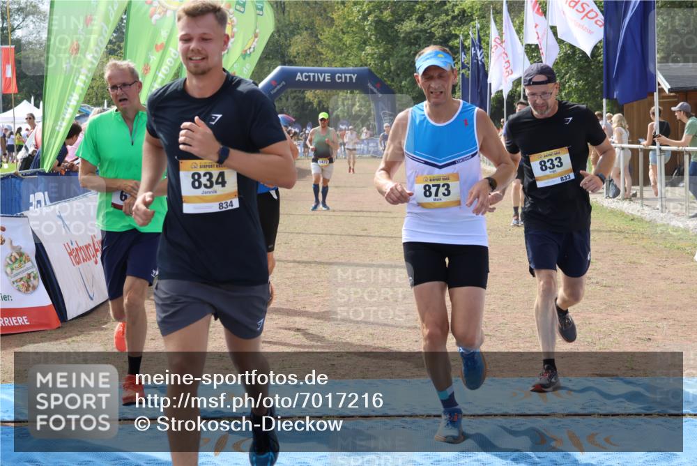 08.09.2024 - Airport Race Strokosch-Dieckow http://msf.ph/oto/7017216 08.09.2024 12:38:50 Ziel 259, 618, 680, 753, 760, 833, 834, 873, 918, 1221, 1251 meine-sportfotos.de