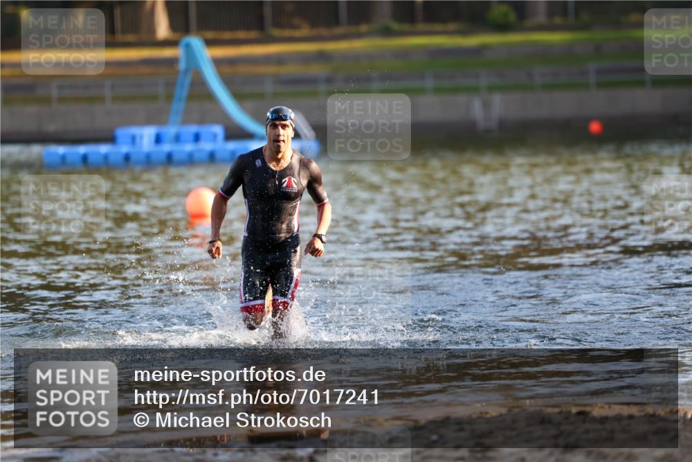 08.09.2024 - Stadtparktriathlon Michael Strokosch http://msf.ph/oto/7017241 08.09.2024 08:49:15 Schwimmen 2, 88 meine-sportfotos.de