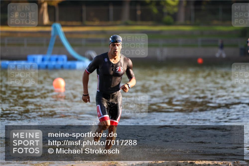 08.09.2024 - Stadtparktriathlon Michael Strokosch http://msf.ph/oto/7017288 08.09.2024 08:49:16 Schwimmen 2, 88 meine-sportfotos.de