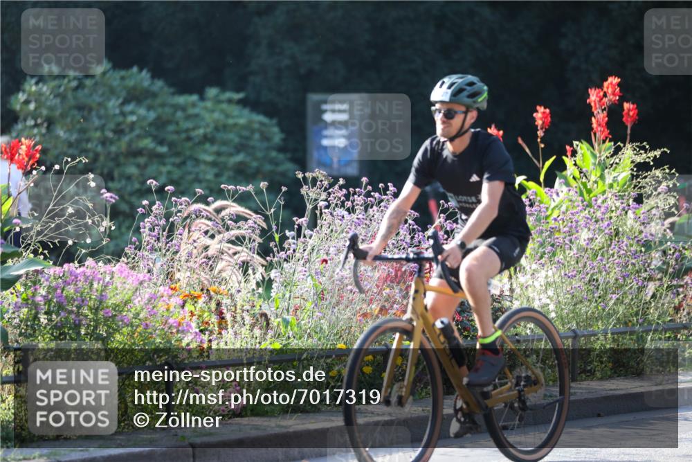 08.09.2024 - Stadtparktriathlon Zöllner http://msf.ph/oto/7017319 08.09.2024 09:56:01 Radfahren 219, 227 meine-sportfotos.de