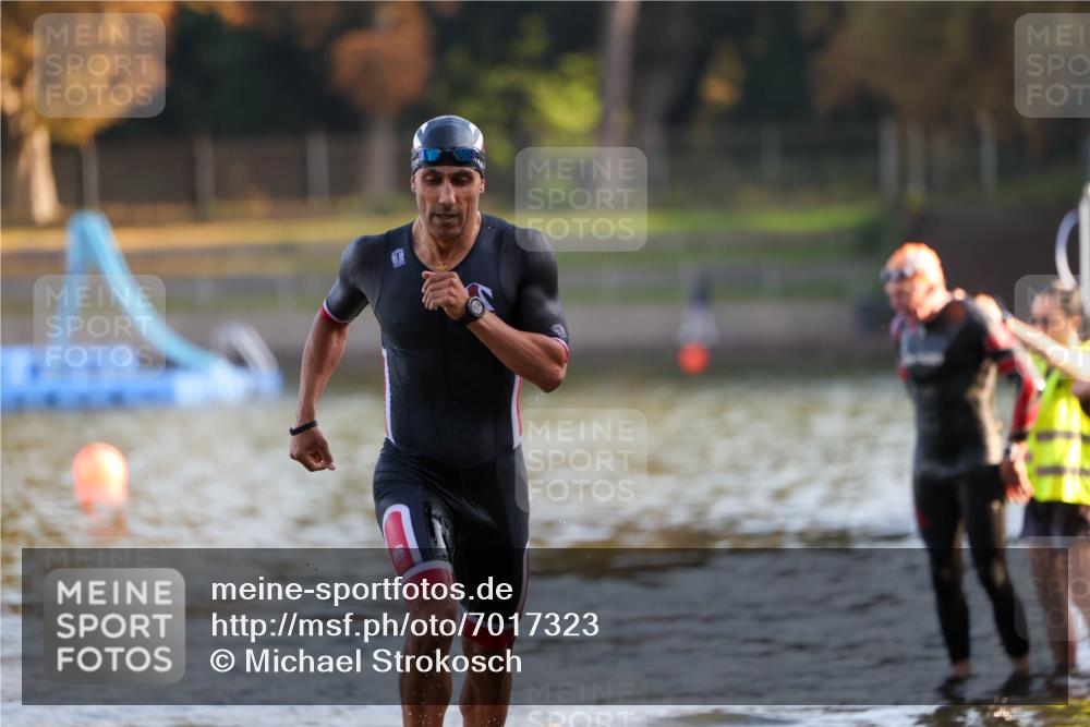 08.09.2024 - Stadtparktriathlon Michael Strokosch http://msf.ph/oto/7017323 08.09.2024 08:49:18 Schwimmen 2, 88 meine-sportfotos.de