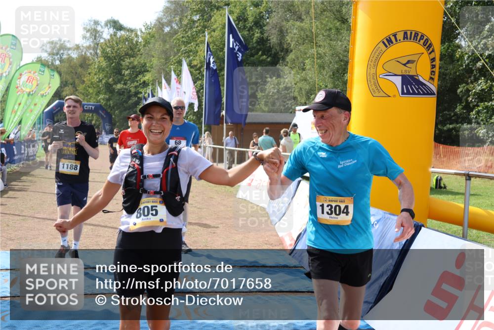 08.09.2024 - Airport Race Strokosch-Dieckow http://msf.ph/oto/7017658 08.09.2024 12:43:49 Ziel 20, 68, 366, 375, 805, 826, 847, 869, 883, 1059, 1081, 1120, 1159, 1188, 1304, 1467, 1509 meine-sportfotos.de