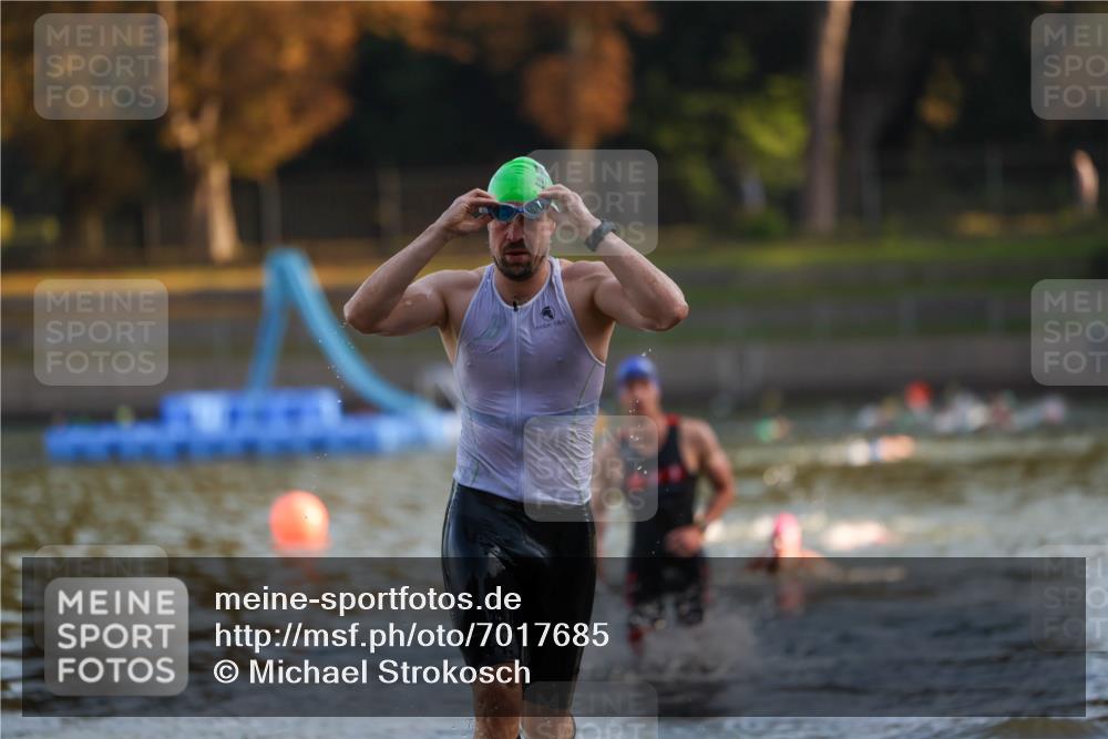 08.09.2024 - Stadtparktriathlon Michael Strokosch http://msf.ph/oto/7017685 08.09.2024 08:57:18 Schwimmen 114, 122 meine-sportfotos.de