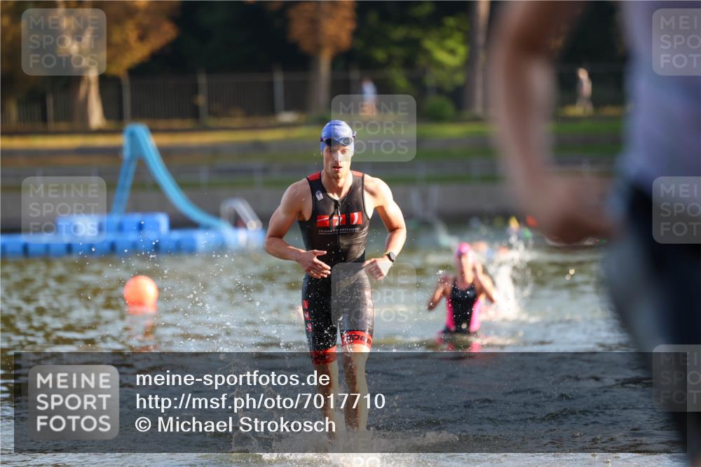 08.09.2024 - Stadtparktriathlon Michael Strokosch http://msf.ph/oto/7017710 08.09.2024 08:57:21 Schwimmen 99, 114, 122 meine-sportfotos.de
