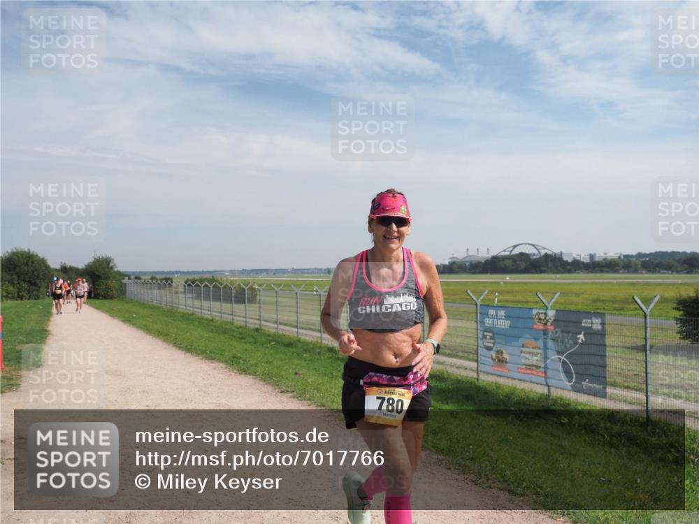 08.09.2024 - Airport Race Miley Keyser http://msf.ph/oto/7017766 08.09.2024 12:39:20 Laufen OLYMPUS, DIGITAL, CAMERA meine-sportfotos.de