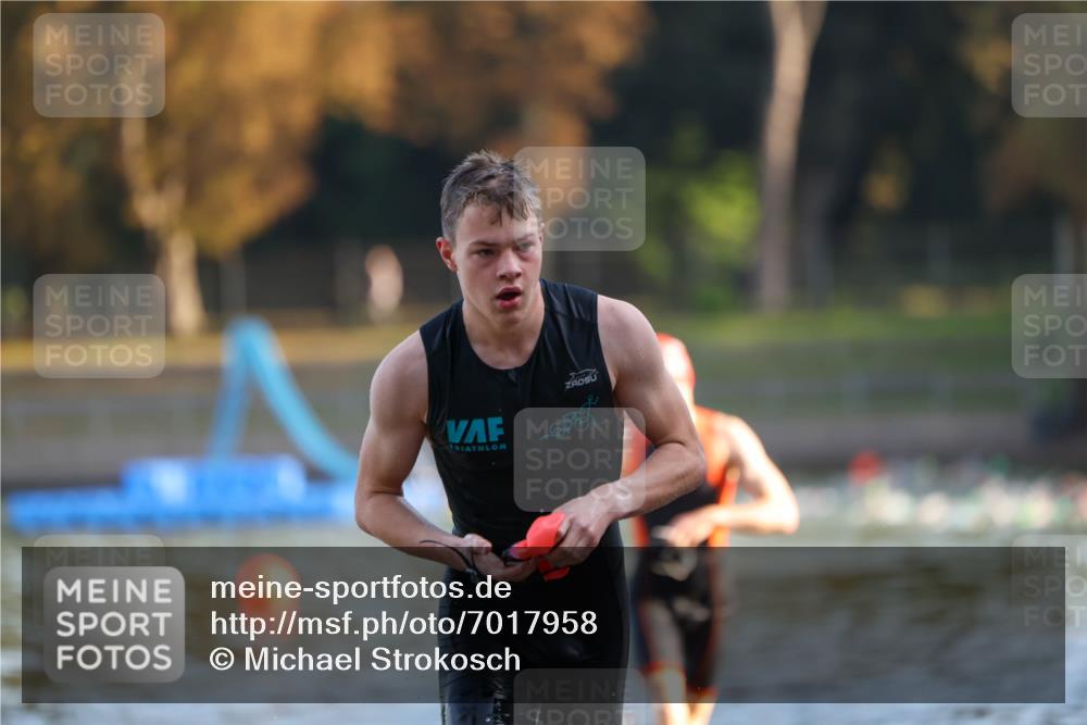 08.09.2024 - Stadtparktriathlon Michael Strokosch http://msf.ph/oto/7017958 08.09.2024 08:57:38 Schwimmen 106, 126 meine-sportfotos.de