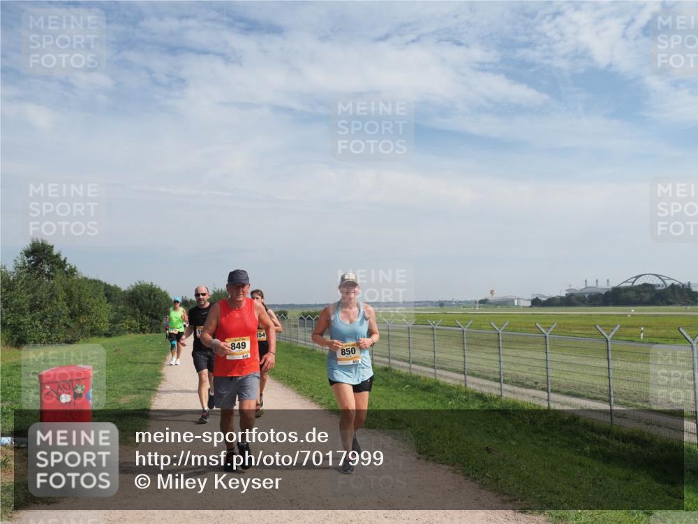 08.09.2024 - Airport Race Miley Keyser http://msf.ph/oto/7017999 08.09.2024 12:39:36 Laufen OLYMPUS, DIGITAL, CAMERA meine-sportfotos.de