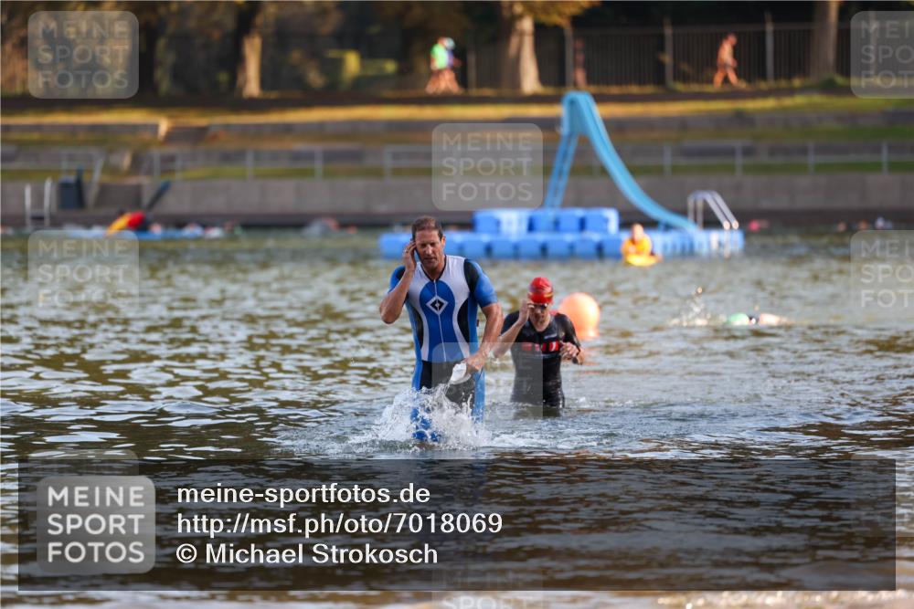 08.09.2024 - Stadtparktriathlon Michael Strokosch http://msf.ph/oto/7018069 08.09.2024 08:58:05 Schwimmen 102, 158 meine-sportfotos.de