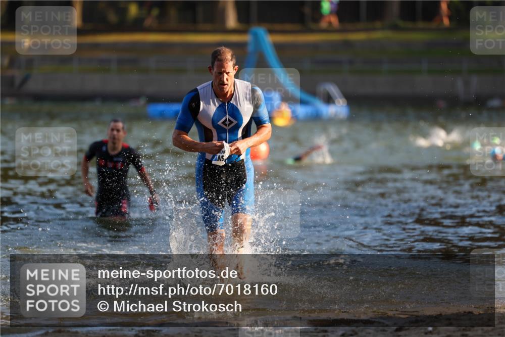 08.09.2024 - Stadtparktriathlon Michael Strokosch http://msf.ph/oto/7018160 08.09.2024 08:58:09 Schwimmen 102, 158 meine-sportfotos.de
