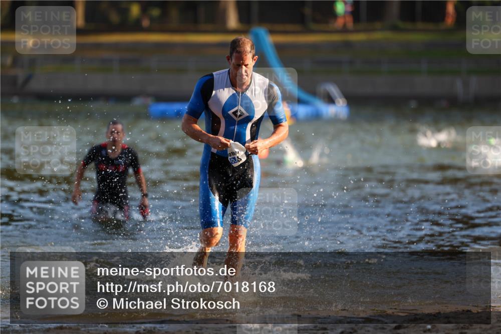 08.09.2024 - Stadtparktriathlon Michael Strokosch http://msf.ph/oto/7018168 08.09.2024 08:58:10 Schwimmen 102, 158 meine-sportfotos.de