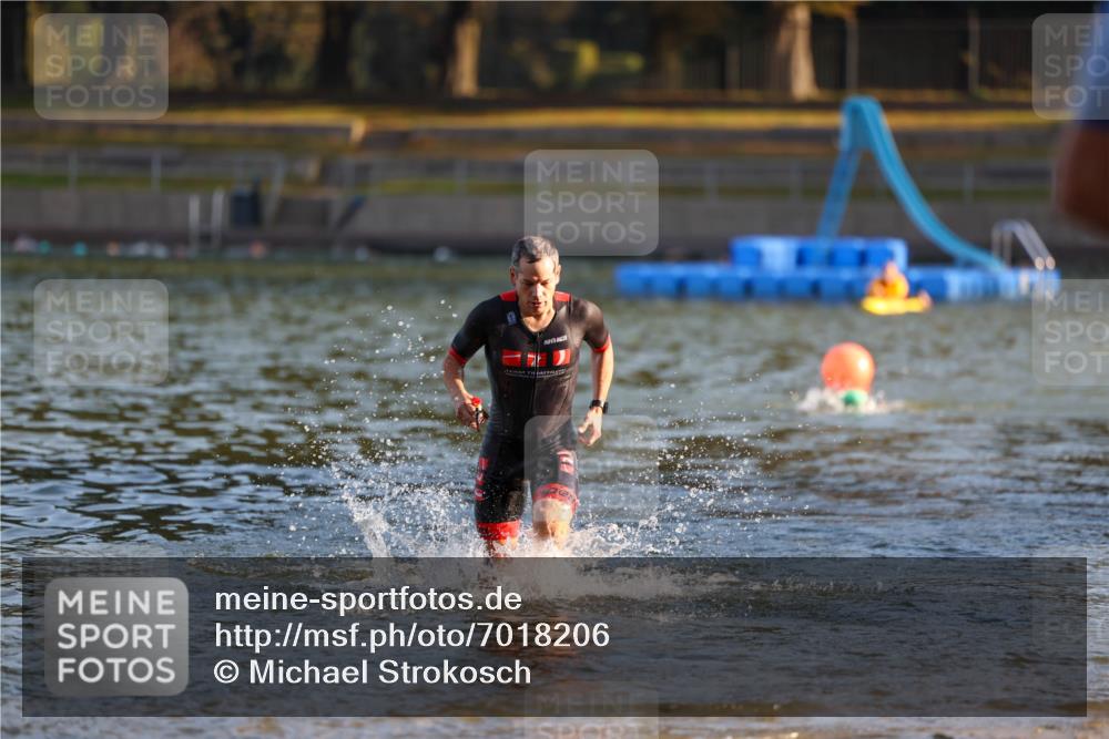 08.09.2024 - Stadtparktriathlon Michael Strokosch http://msf.ph/oto/7018206 08.09.2024 08:58:13 Schwimmen 102, 158 meine-sportfotos.de