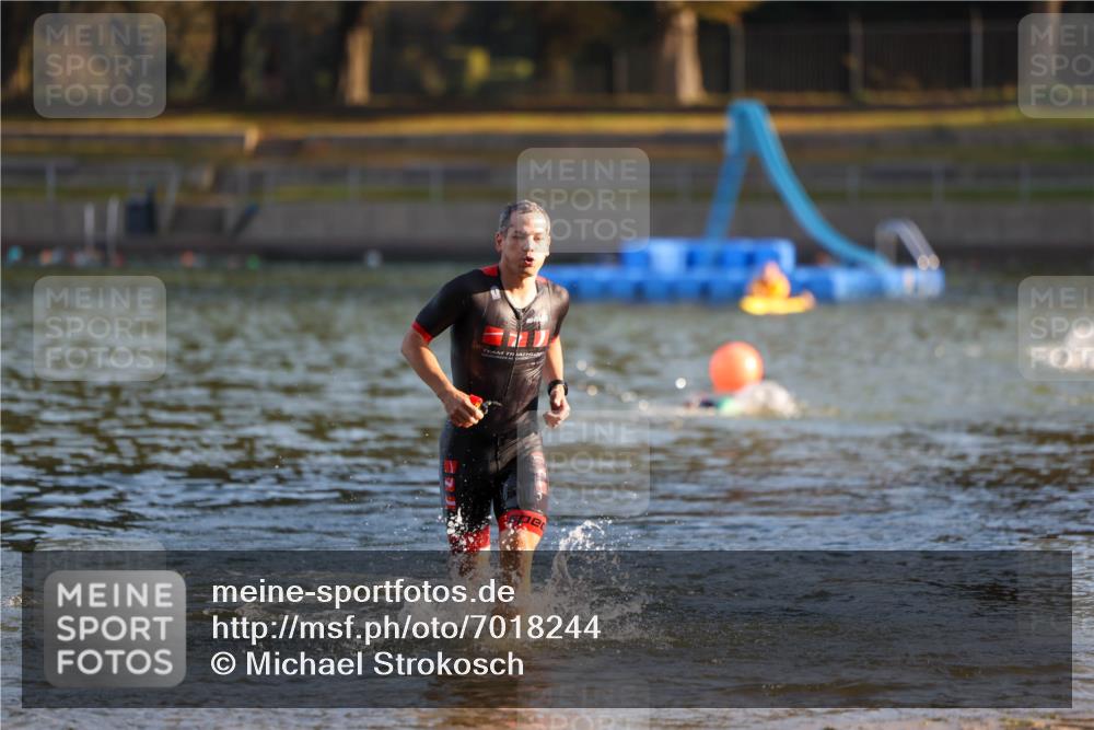 08.09.2024 - Stadtparktriathlon Michael Strokosch http://msf.ph/oto/7018244 08.09.2024 08:58:14 Schwimmen 102, 158 meine-sportfotos.de