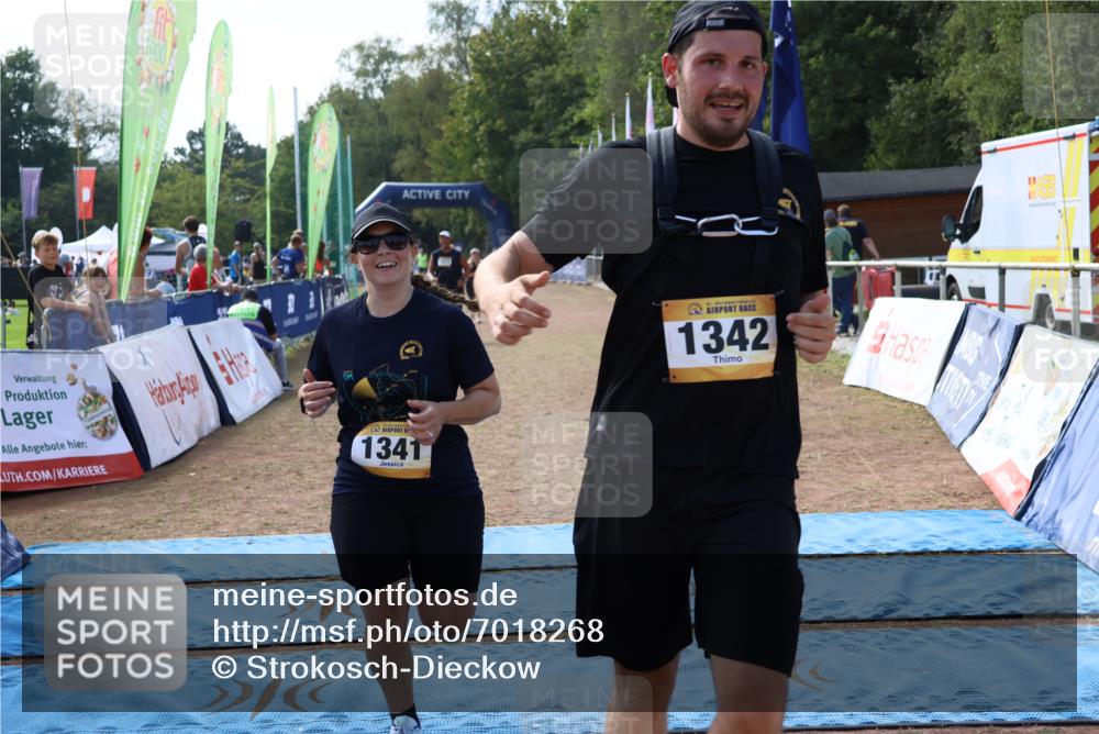 08.09.2024 - Airport Race Strokosch-Dieckow http://msf.ph/oto/7018268 08.09.2024 13:03:37 Ziel 1341, 1342, 3130 meine-sportfotos.de