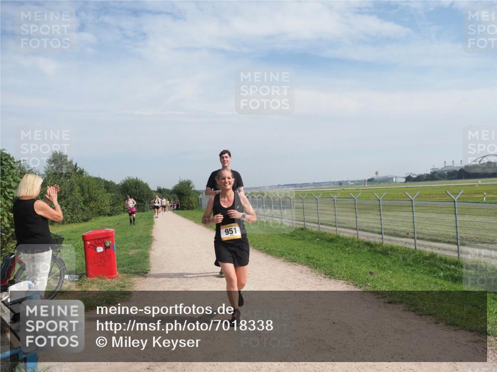 08.09.2024 - Airport Race Miley Keyser http://msf.ph/oto/7018338 08.09.2024 12:39:56 Laufen OLYMPUS, DIGITAL, CAMERA meine-sportfotos.de