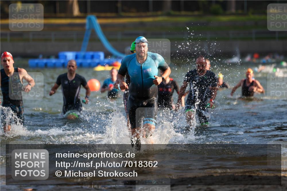 08.09.2024 - Stadtparktriathlon Michael Strokosch http://msf.ph/oto/7018362 08.09.2024 08:58:34 Schwimmen 90, 91, 92, 93, 105, 108, 112, 120, 123, 125 meine-sportfotos.de
