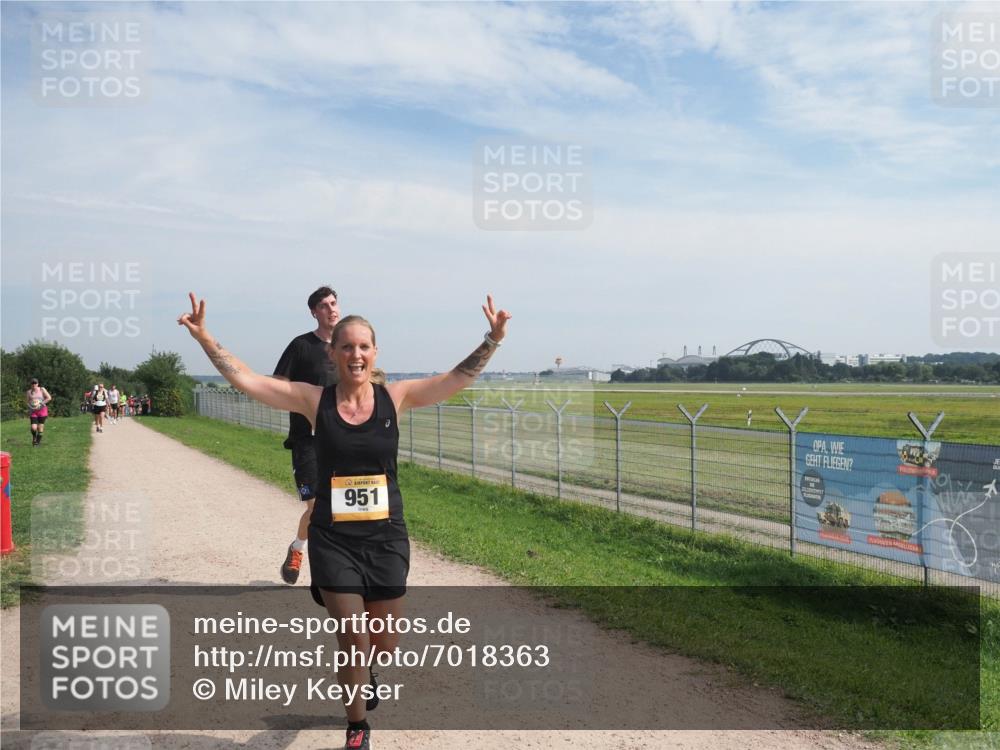 08.09.2024 - Airport Race Miley Keyser http://msf.ph/oto/7018363 08.09.2024 12:39:56 Laufen OLYMPUS, DIGITAL, CAMERA meine-sportfotos.de