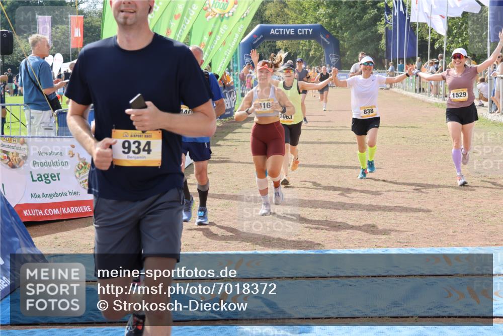 08.09.2024 - Airport Race Strokosch-Dieckow http://msf.ph/oto/7018372 08.09.2024 12:44:10 Ziel 416, 440, 838, 929, 934, 1063, 1177, 1408, 1429, 1529, 3133 meine-sportfotos.de