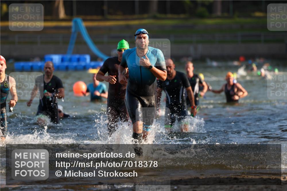 08.09.2024 - Stadtparktriathlon Michael Strokosch http://msf.ph/oto/7018378 08.09.2024 08:58:34 Schwimmen 90, 91, 92, 93, 105, 108, 112, 120, 123, 125 meine-sportfotos.de