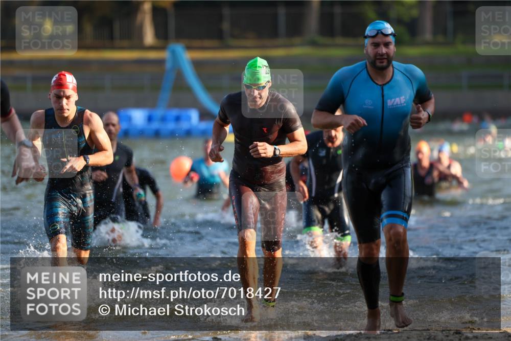 08.09.2024 - Stadtparktriathlon Michael Strokosch http://msf.ph/oto/7018427 08.09.2024 08:58:36 Schwimmen 90, 91, 92, 93, 105, 108, 112, 120, 123, 125 meine-sportfotos.de