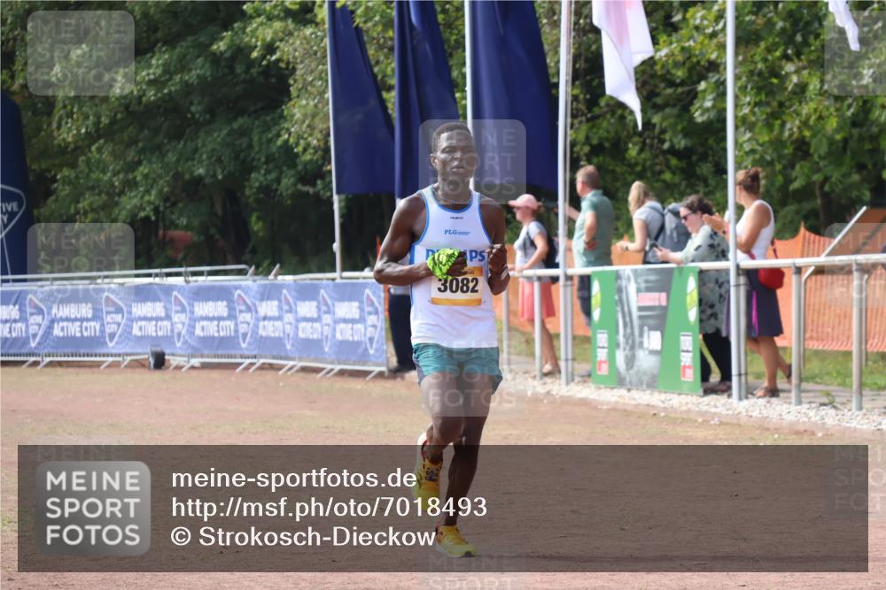 08.09.2024 - Airport Race Strokosch-Dieckow http://msf.ph/oto/7018493 08.09.2024 11:58:28 Ziel 3082 meine-sportfotos.de