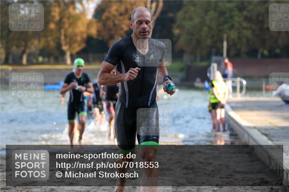08.09.2024 - Stadtparktriathlon Michael Strokosch http://msf.ph/oto/7018553 08.09.2024 08:58:43 Schwimmen 90, 91, 92, 93, 98, 110, 112, 120, 127 meine-sportfotos.de