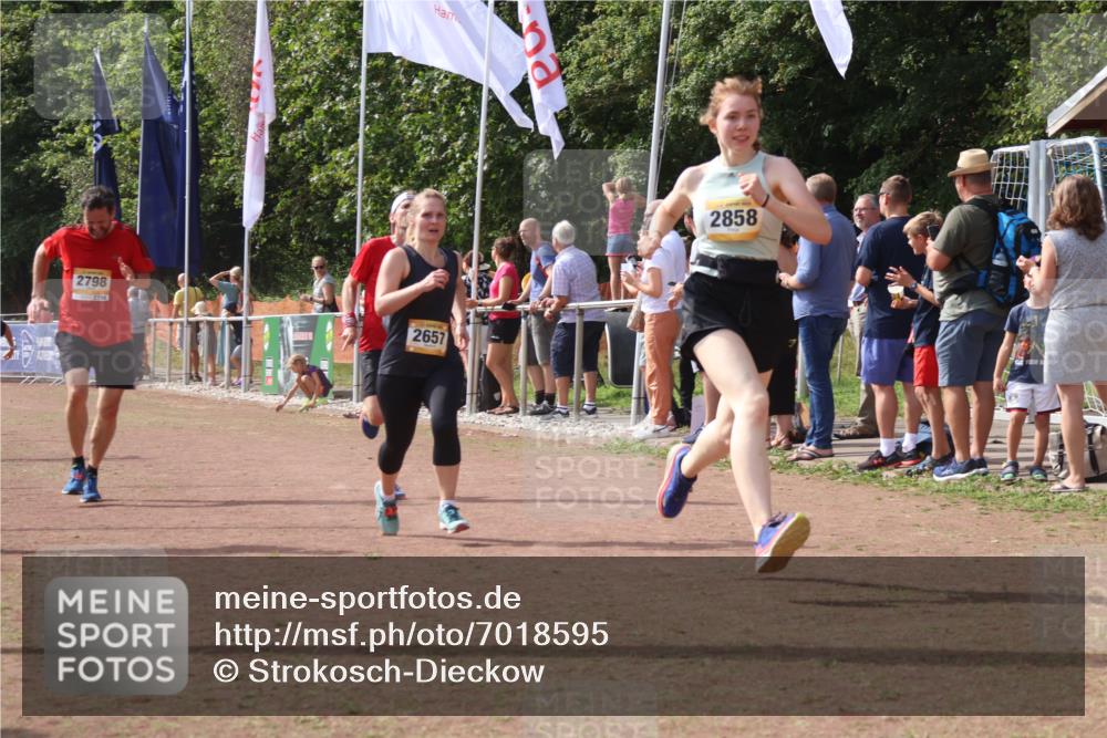 08.09.2024 - Airport Race Strokosch-Dieckow http://msf.ph/oto/7018595 08.09.2024 12:08:38 Ziel 103, 2558, 2657, 2687, 2703, 2711, 2779, 2798, 2858 meine-sportfotos.de