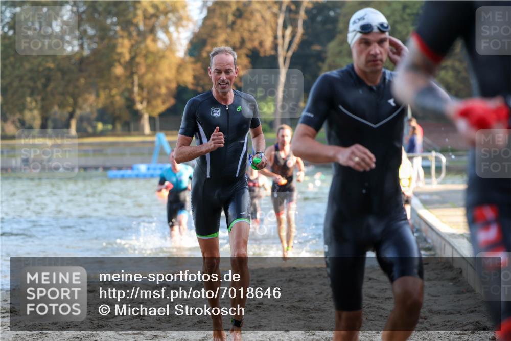 08.09.2024 - Stadtparktriathlon Michael Strokosch http://msf.ph/oto/7018646 08.09.2024 08:58:48 Schwimmen 93, 98, 110, 112, 115, 120, 127 meine-sportfotos.de