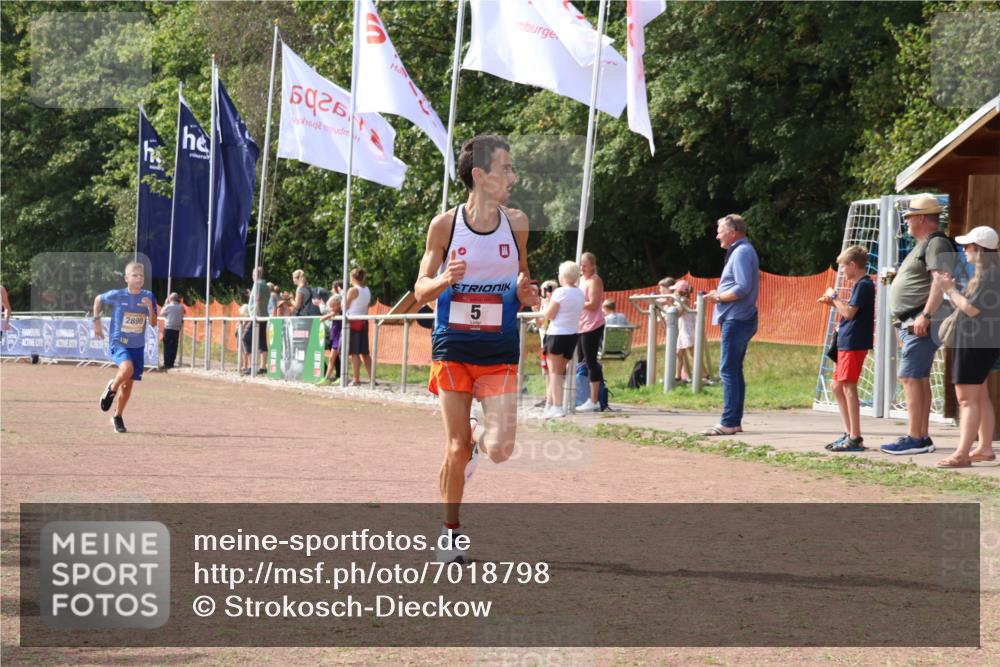 08.09.2024 - Airport Race Strokosch-Dieckow http://msf.ph/oto/7018798 08.09.2024 11:59:50 Ziel 5, 588, 2890, 3142 meine-sportfotos.de