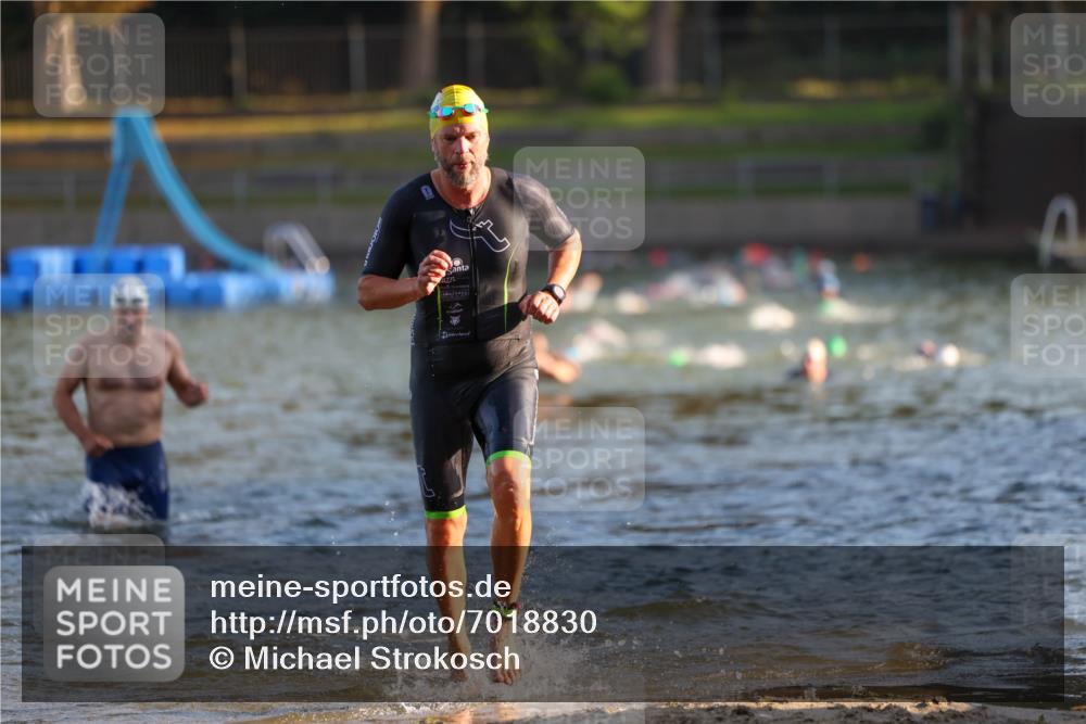 08.09.2024 - Stadtparktriathlon Michael Strokosch http://msf.ph/oto/7018830 08.09.2024 08:58:57 Schwimmen 104, 115 meine-sportfotos.de