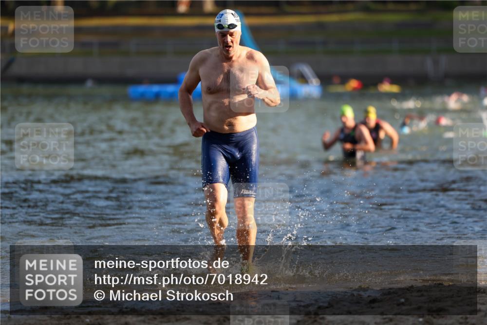 08.09.2024 - Stadtparktriathlon Michael Strokosch http://msf.ph/oto/7018942 08.09.2024 08:59:03 Schwimmen 104 meine-sportfotos.de