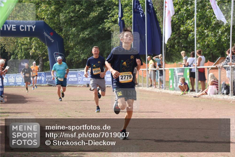 08.09.2024 - Airport Race Strokosch-Dieckow http://msf.ph/oto/7019007 08.09.2024 12:08:43 Ziel 2553, 2558, 2687, 2778, 2779 meine-sportfotos.de