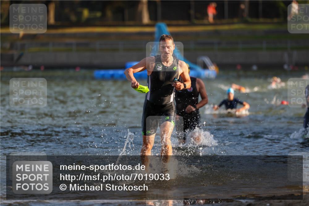 08.09.2024 - Stadtparktriathlon Michael Strokosch http://msf.ph/oto/7019033 08.09.2024 08:59:14 Schwimmen 94, 97, 109, 119 meine-sportfotos.de