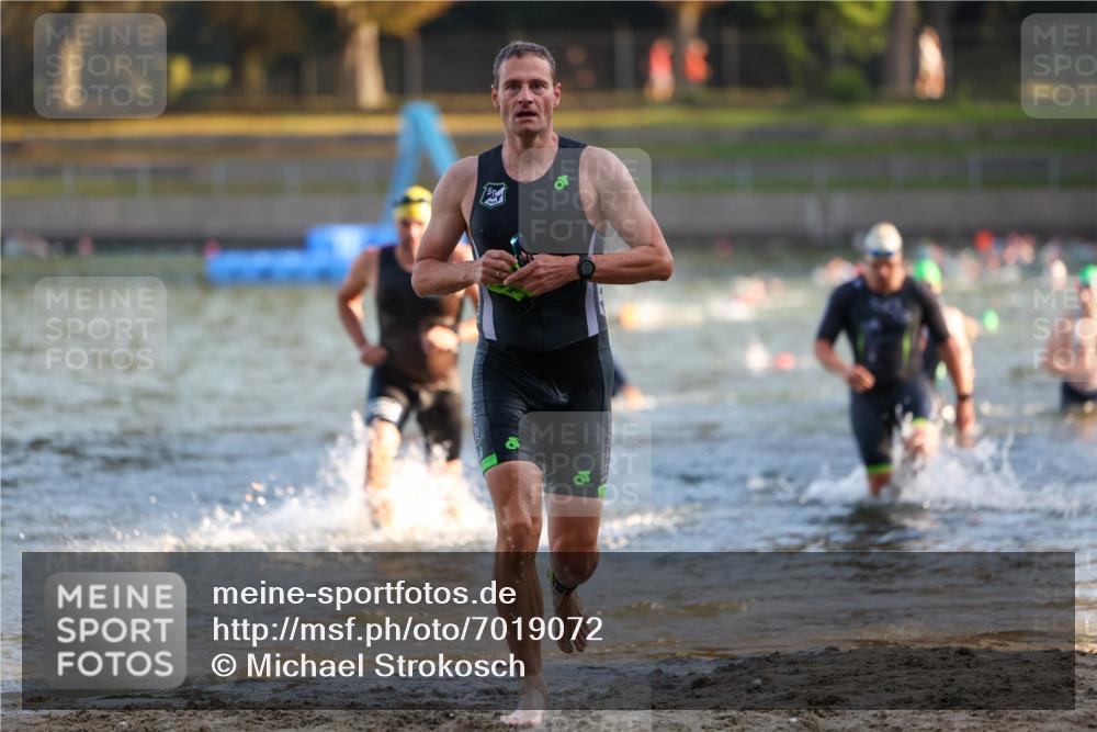 08.09.2024 - Stadtparktriathlon Michael Strokosch http://msf.ph/oto/7019072 08.09.2024 08:59:16 Schwimmen 94, 97, 109, 113, 117, 119, 128 meine-sportfotos.de
