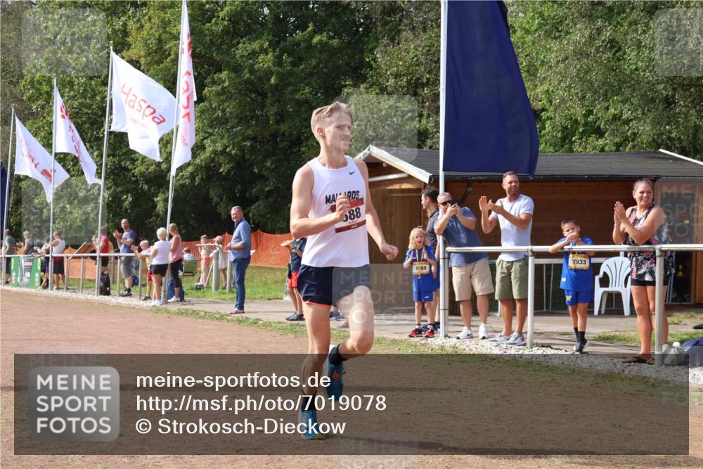 08.09.2024 - Airport Race Strokosch-Dieckow http://msf.ph/oto/7019078 08.09.2024 11:59:55 Ziel 588, 2890, 3092, 3142 meine-sportfotos.de