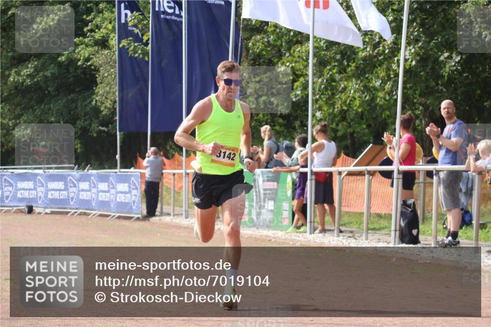 08.09.2024 - Airport Race Strokosch-Dieckow http://msf.ph/oto/7019104 08.09.2024 11:59:57 Ziel 588, 3092, 3142 meine-sportfotos.de