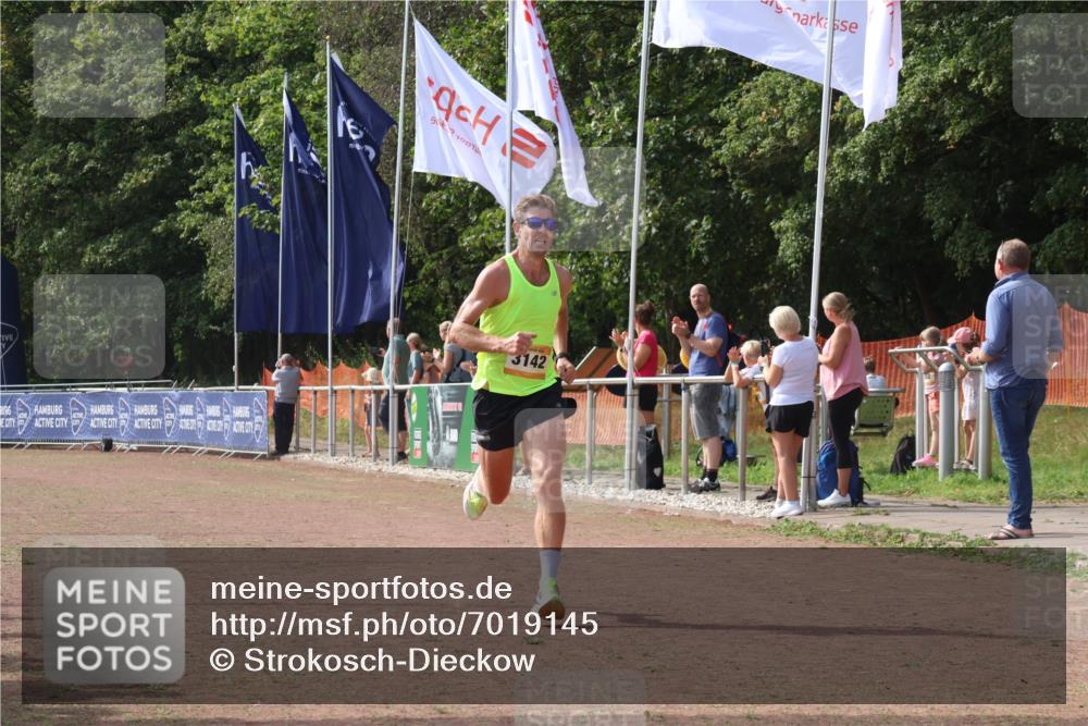 08.09.2024 - Airport Race Strokosch-Dieckow http://msf.ph/oto/7019145 08.09.2024 11:59:58 Ziel 3092, 3142 meine-sportfotos.de