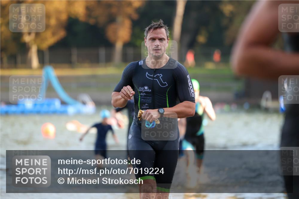08.09.2024 - Stadtparktriathlon Michael Strokosch http://msf.ph/oto/7019224 08.09.2024 08:59:23 Schwimmen 97, 109, 113, 117, 119, 128 meine-sportfotos.de