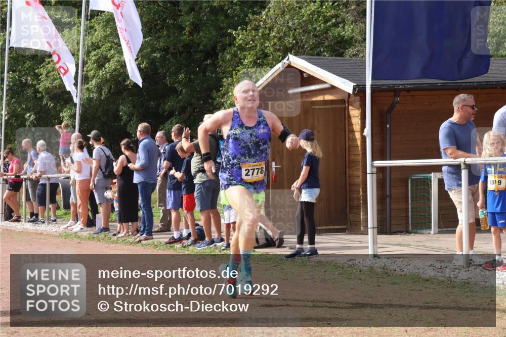 08.09.2024 - Airport Race Strokosch-Dieckow http://msf.ph/oto/7019292 08.09.2024 12:08:50 Ziel 2553, 2705, 2710, 2778, 3141 meine-sportfotos.de