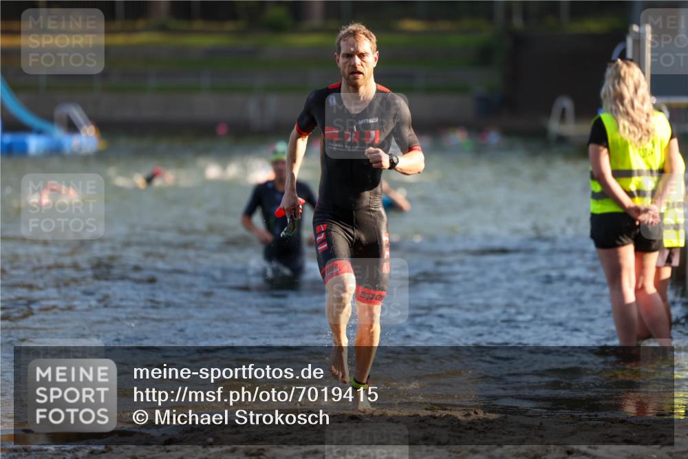 08.09.2024 - Stadtparktriathlon Michael Strokosch http://msf.ph/oto/7019415 08.09.2024 08:59:36 Schwimmen 107, 116 meine-sportfotos.de