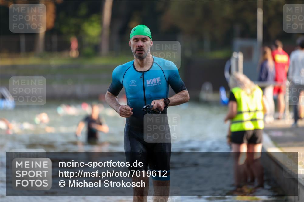 08.09.2024 - Stadtparktriathlon Michael Strokosch http://msf.ph/oto/7019612 08.09.2024 08:59:52 Schwimmen 124 meine-sportfotos.de