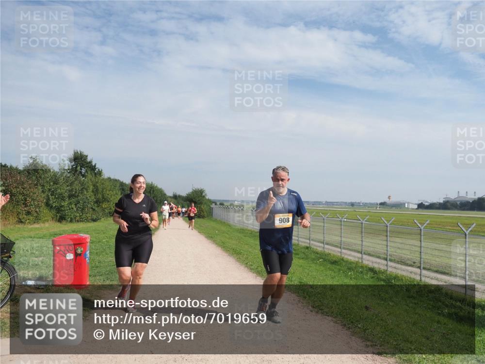 08.09.2024 - Airport Race Miley Keyser http://msf.ph/oto/7019659 08.09.2024 12:41:41 Laufen OLYMPUS, DIGITAL, CAMERA meine-sportfotos.de