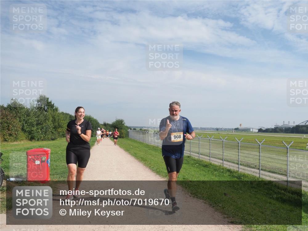 08.09.2024 - Airport Race Miley Keyser http://msf.ph/oto/7019670 08.09.2024 12:41:41 Laufen OLYMPUS, DIGITAL, CAMERA meine-sportfotos.de