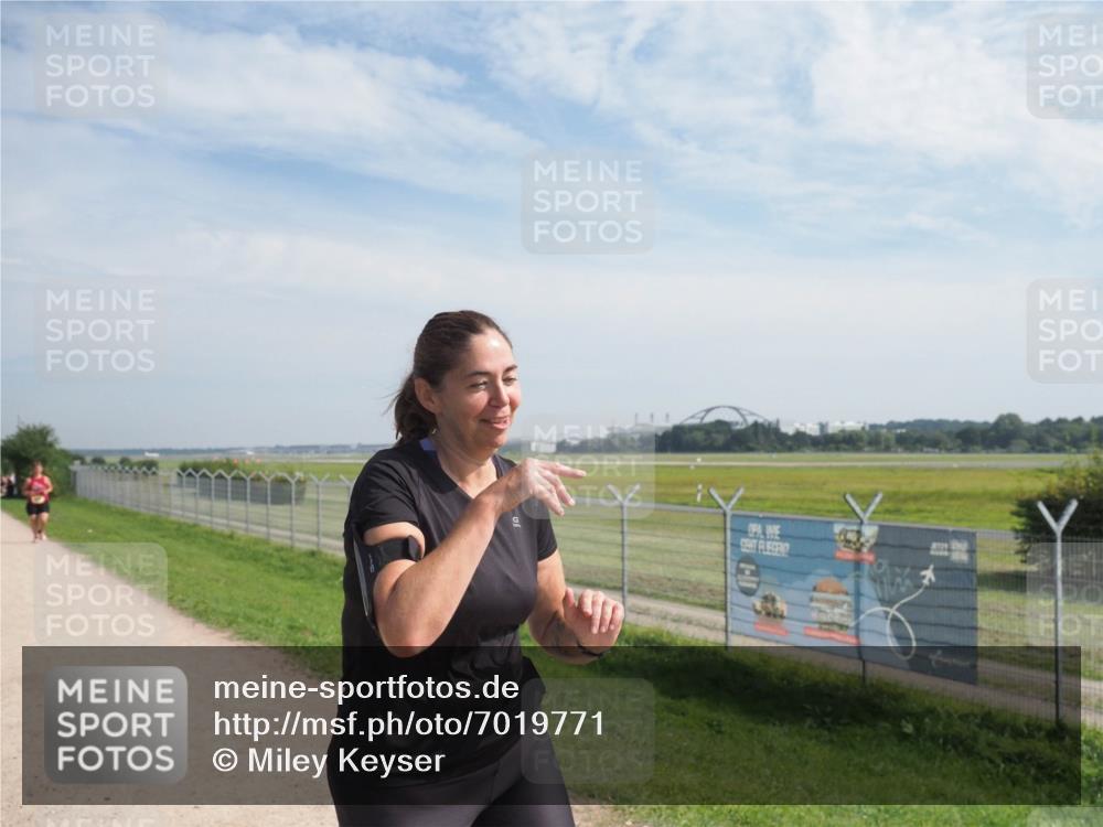 08.09.2024 - Airport Race Miley Keyser http://msf.ph/oto/7019771 08.09.2024 12:41:43 Laufen OLYMPUS, DIGITAL, CAMERA meine-sportfotos.de